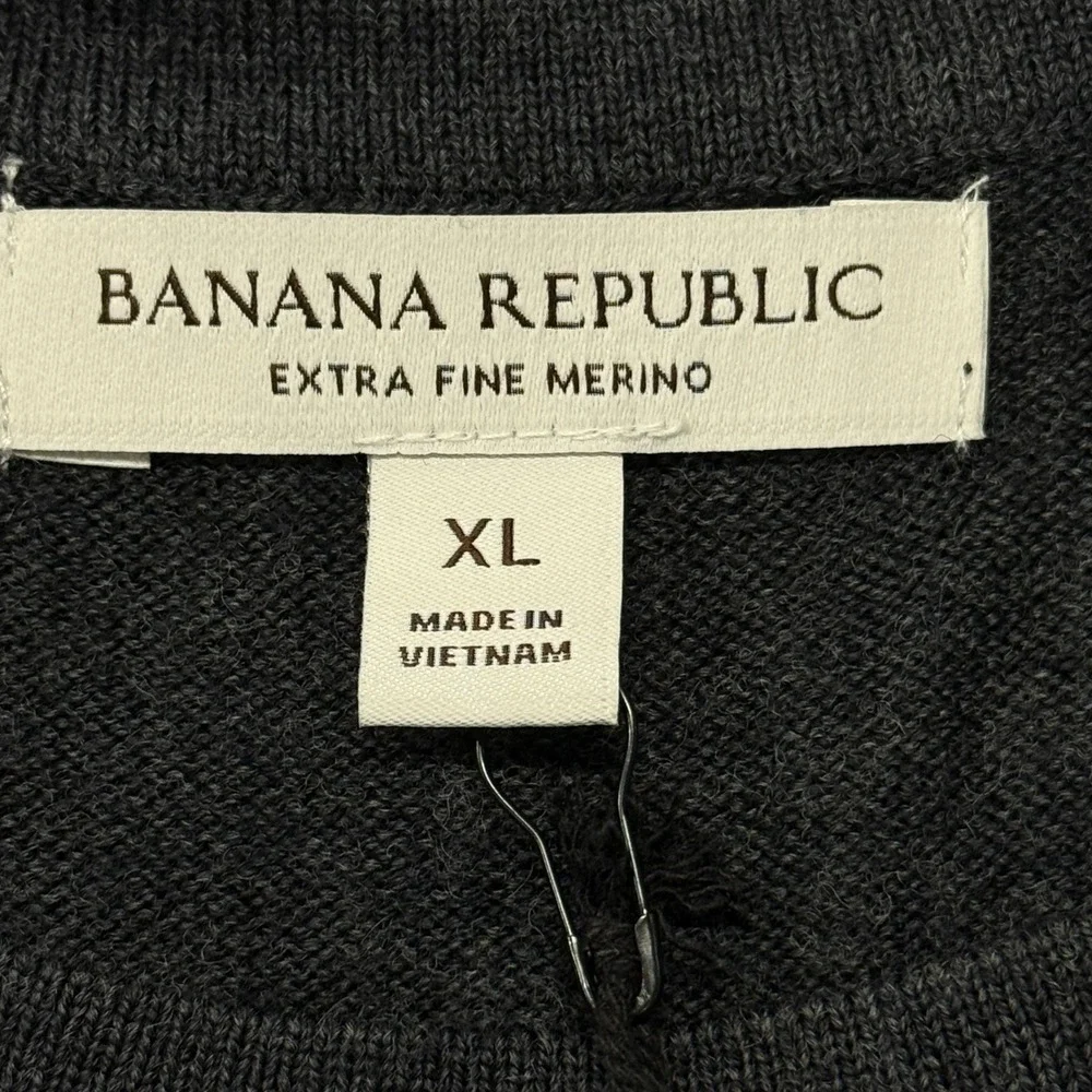 Banana Republic Extra Fine Merino Wool Crew Neck Sweater Charcoal Gray XL NWT